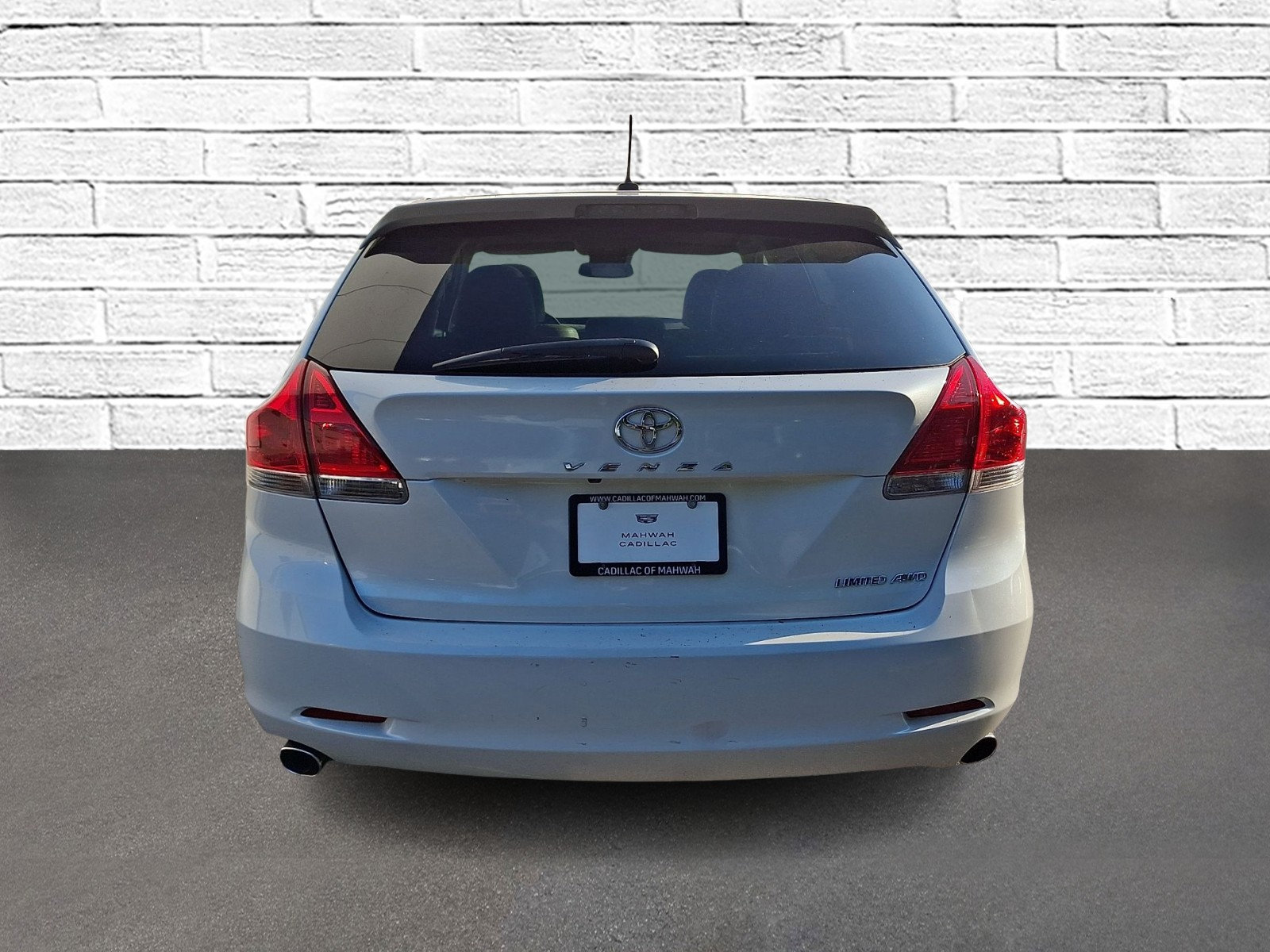Used 2012 Toyota Venza Limited w/ Tow Pkg AWD/4WD image 6