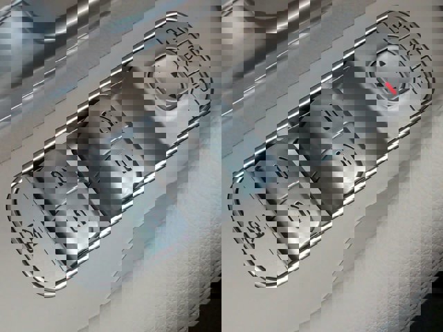 Used 2022 Mercedes-Benz GLE 350 4MATIC image 25