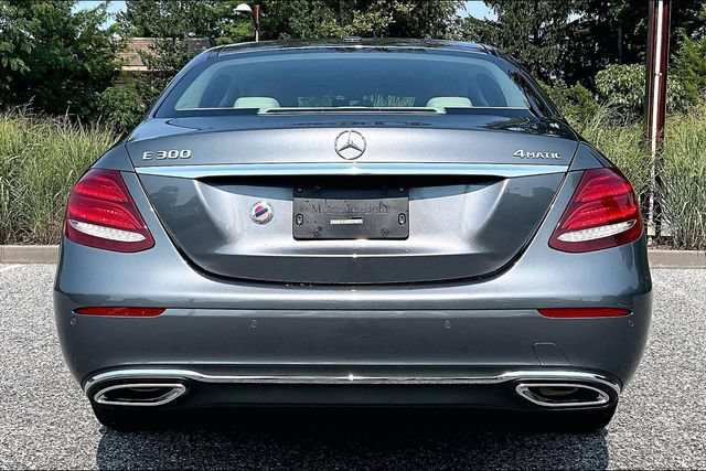 Certified 2018 Mercedes-Benz E 300 4MATIC image 16