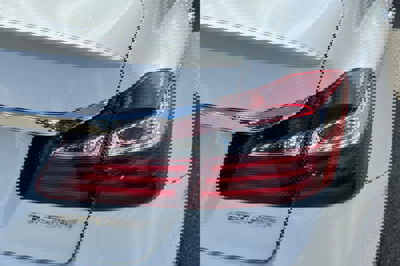 Used 2016 Honda Accord Sport image 17