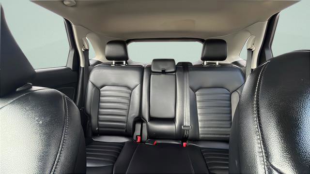 Used 2023 Ford Edge SEL image 19