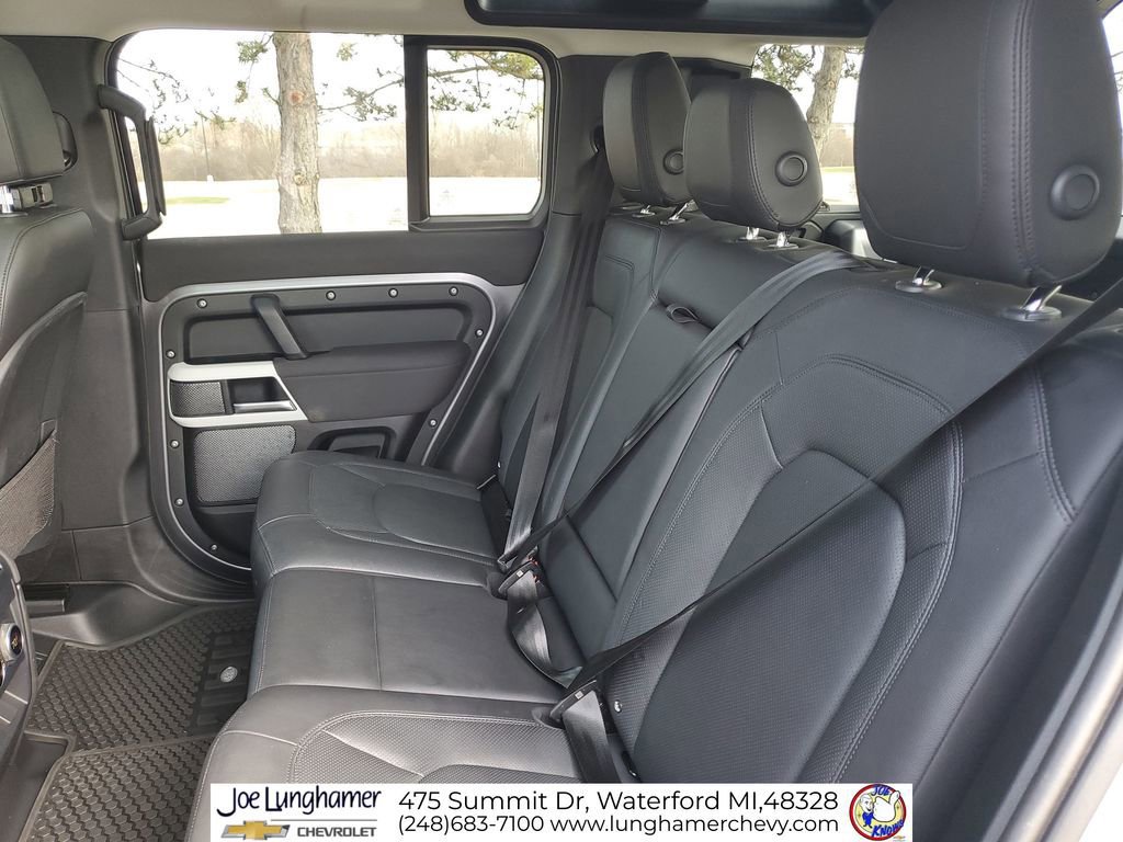 Used 2023 Land Rover Defender 110 SE image 26