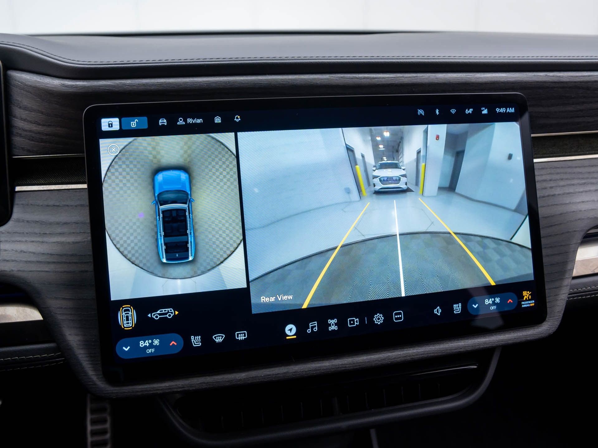 Used 2022 Rivian R1S Launch Edition image 23