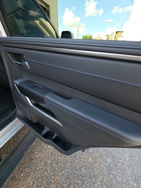 Used 2025 Toyota Sequoia Platinum image 22