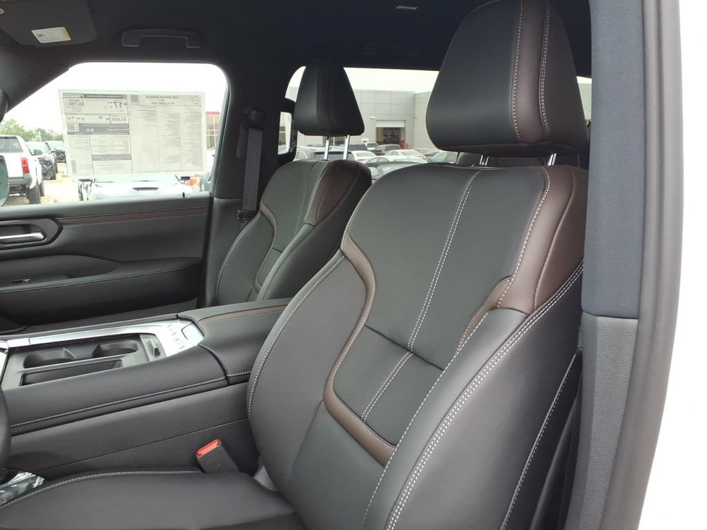 New 2026 Nissan Armada SL w/ Captain's Chari Seat Package AWD/4WD image 15