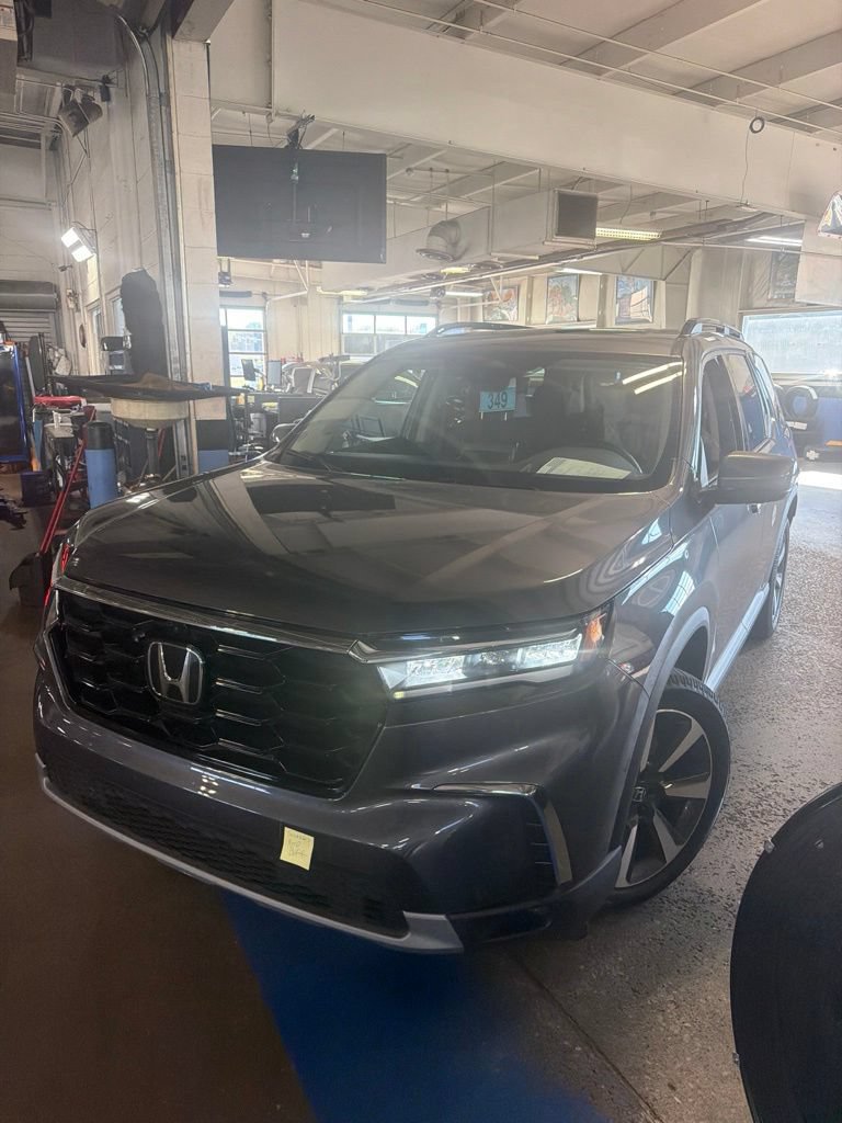 Used 2023 Honda Pilot Elite image 5