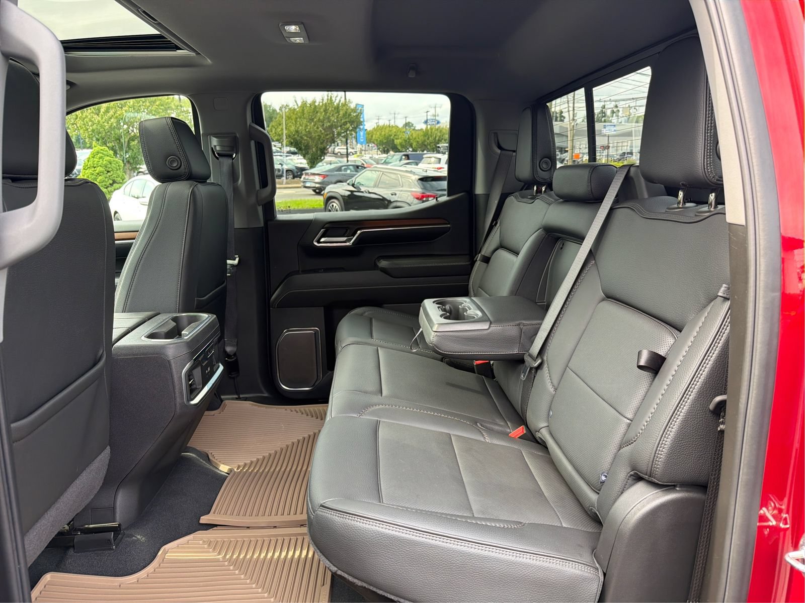 Used 2024 GMC Sierra 1500 Denali w/ Denali Reserve Package AWD/4WD image 10
