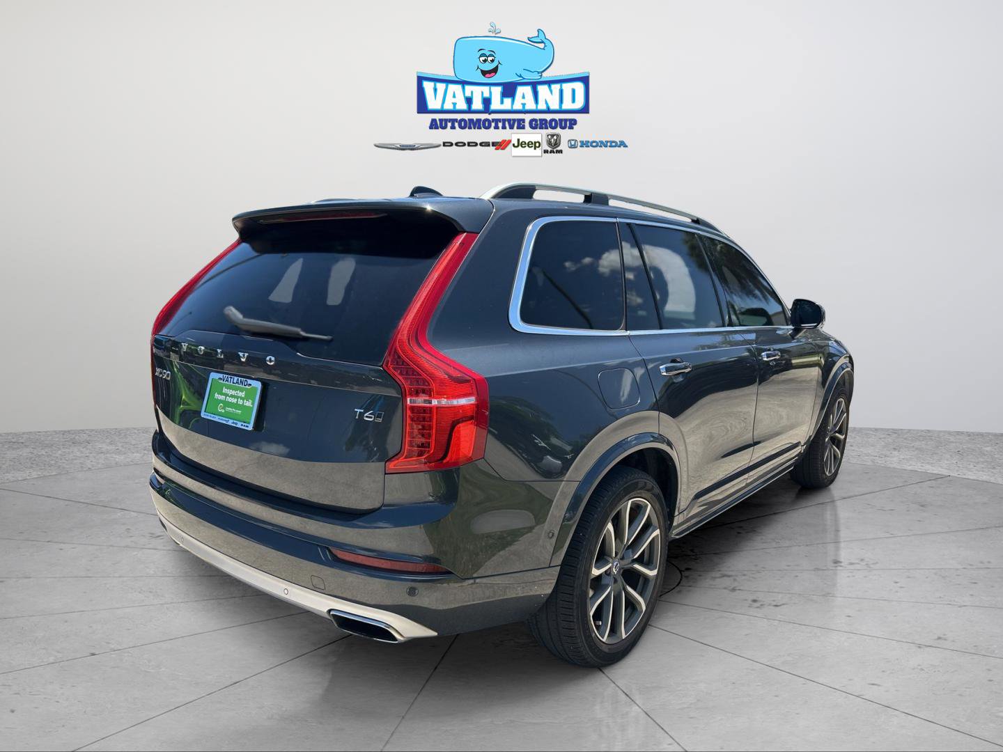 Used 2017 Volvo XC90 T6 Momentum w/ Vision Package image 5