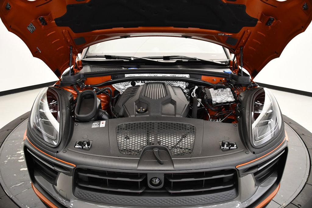 Used 2025 Porsche Macan Turbo image 13