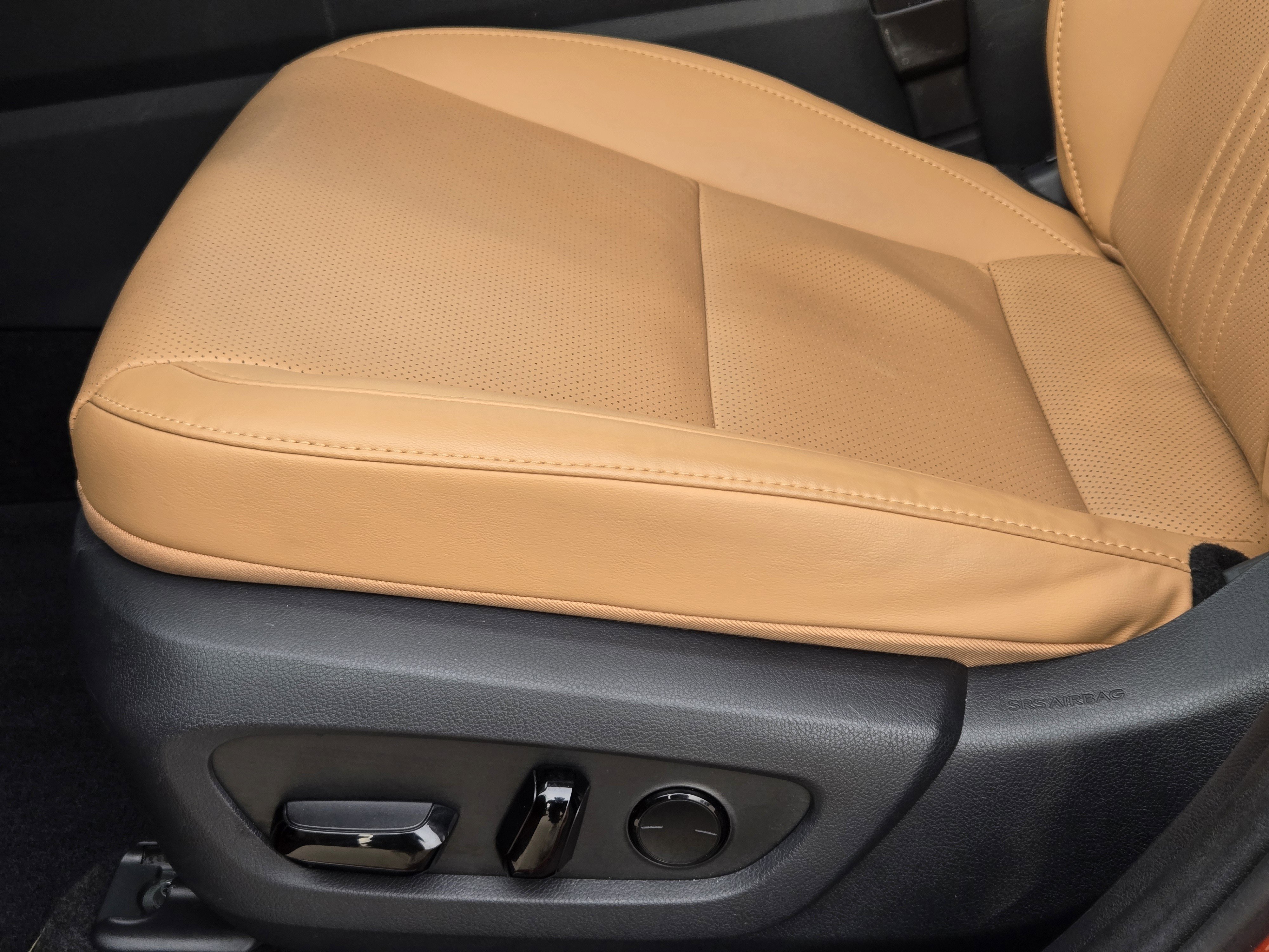 Used 2022 Lexus NX 350h AWD image 32