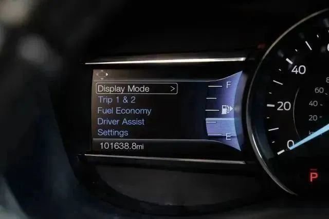 Used 2016 Ford Explorer Limited image 25