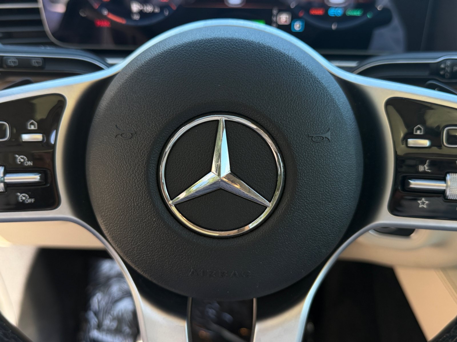 Used 2021 Mercedes-Benz GLS 450 4MATIC image 36