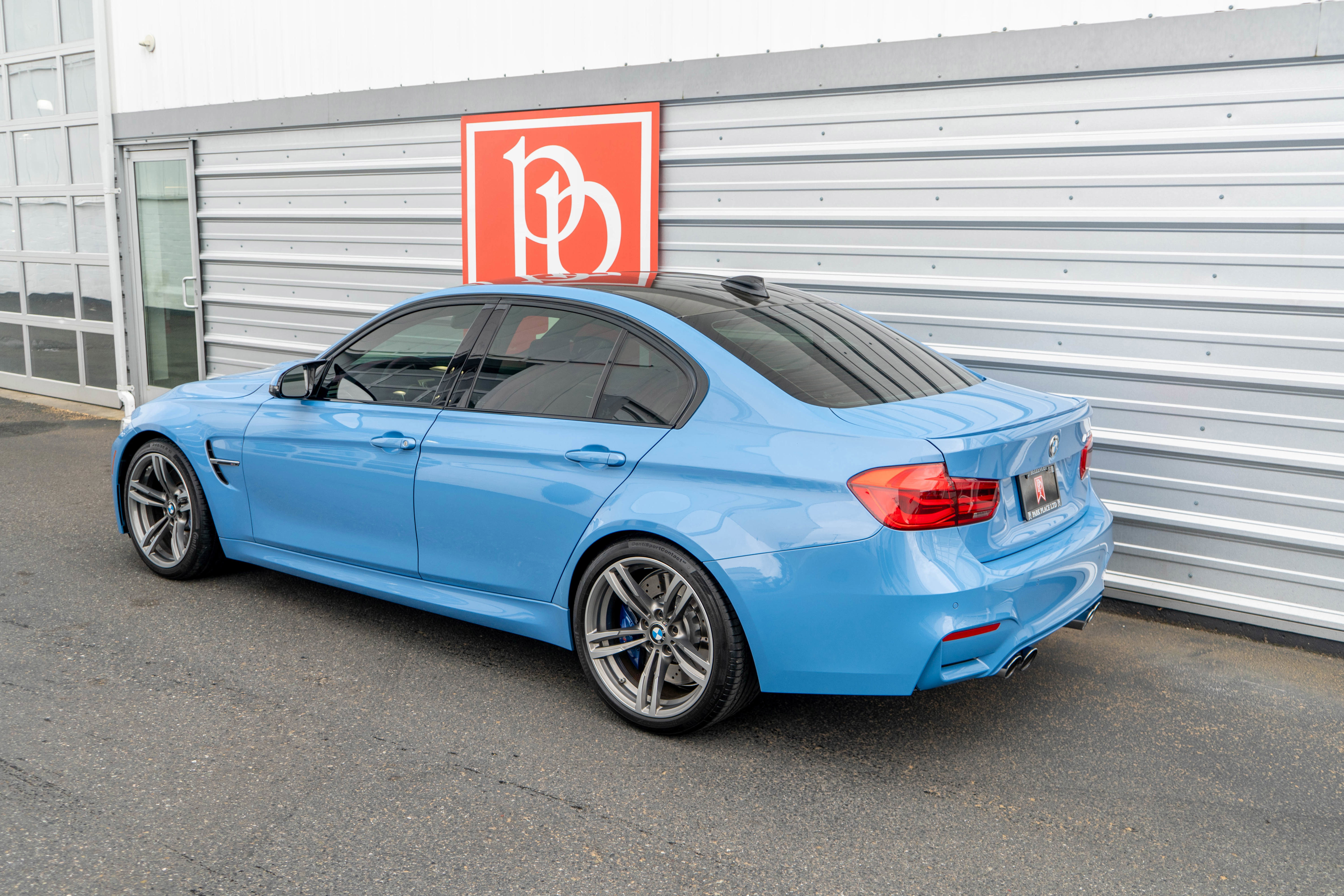 Used 2017 BMW M3 RWD image 38