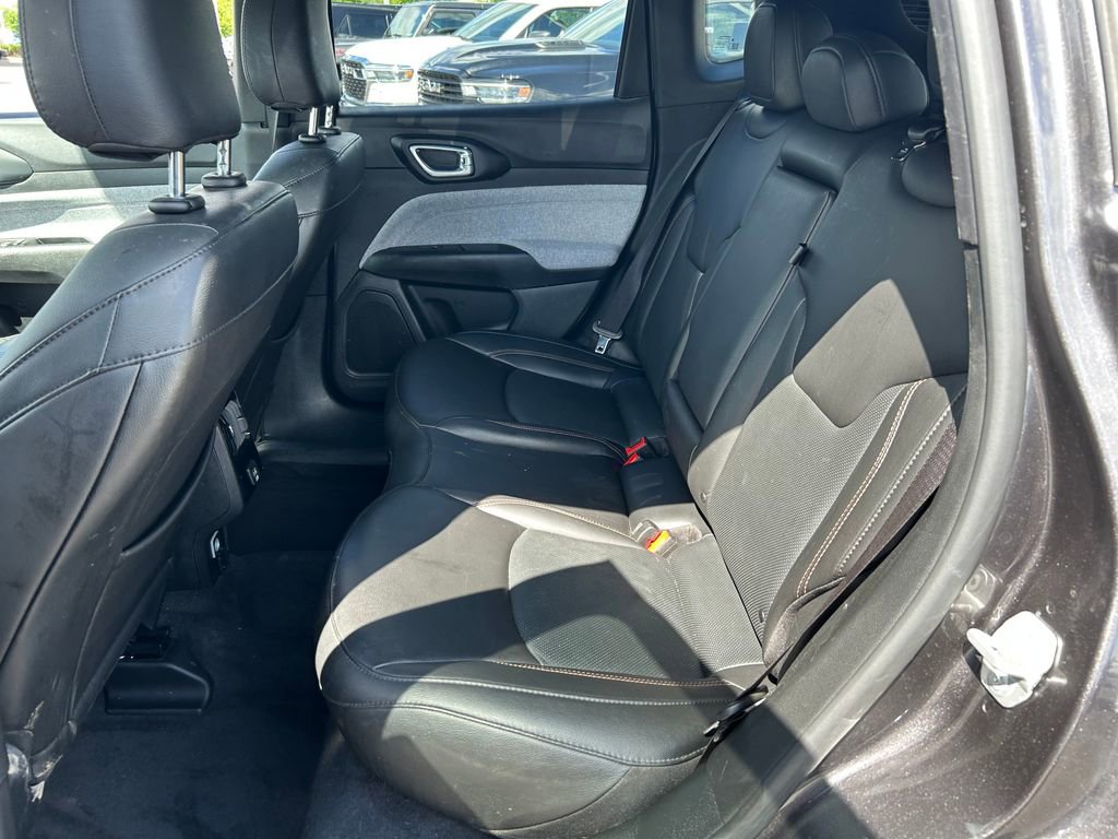 Used 2023 Jeep Compass Latitude AWD/4WD image 23