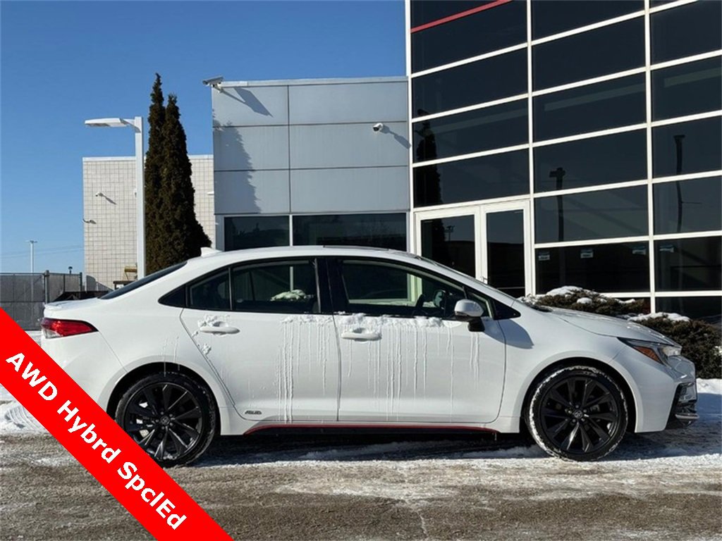 Used 2023 Toyota Corolla SE w/ SE Package video 2