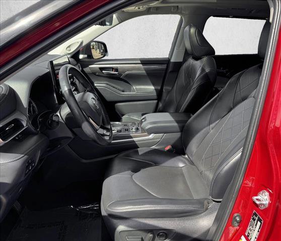 Used 2022 Toyota Highlander Platinum AWD/4WD image 10