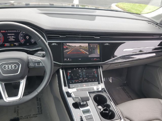Used 2020 Audi Q7 3.0T Premium Plus w/ Premium Plus Package AWD/4WD image 19