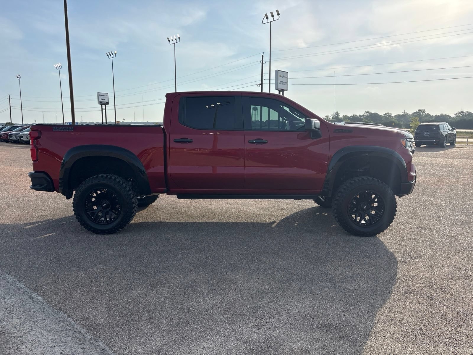 Used 2024 Chevrolet Silverado 1500 LT Trail Boss w/ Convenience Package II AWD/4WD image 7