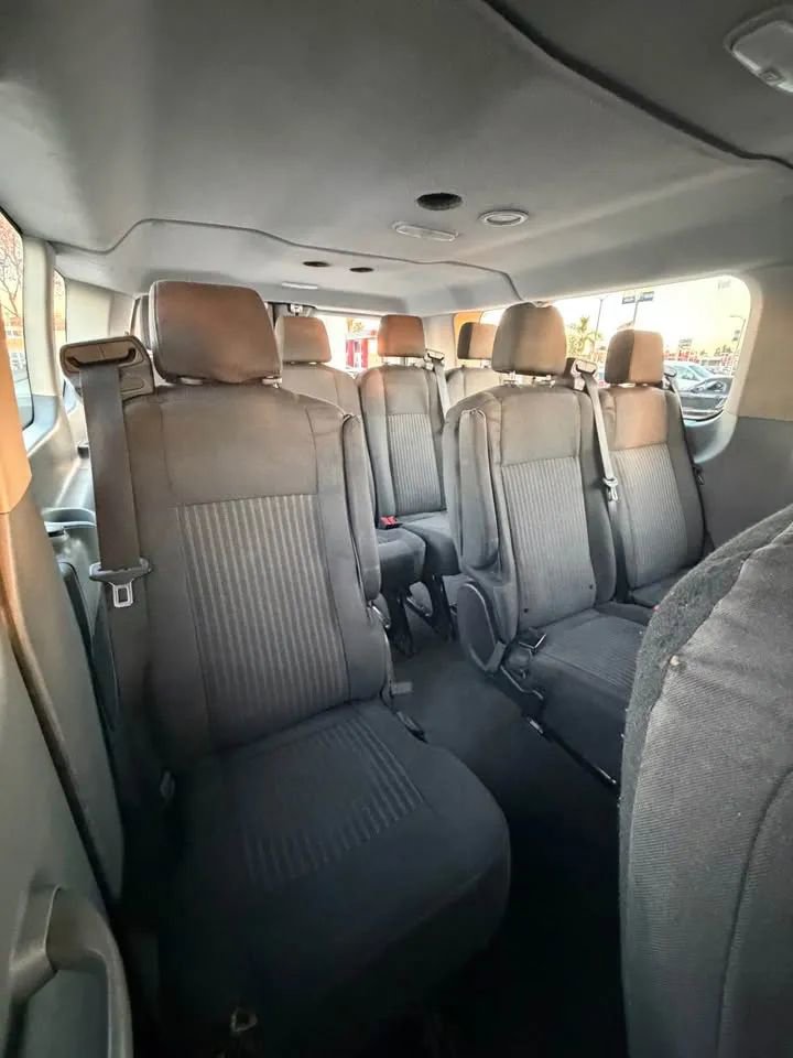 Used 2019 Ford Transit 350 XLT image 9