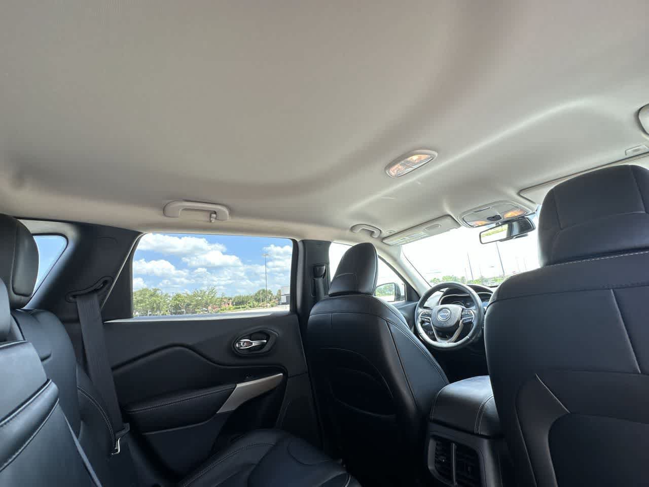 Used 2018 Jeep Cherokee Limited w/ High Altitude Package AWD/4WD image 21