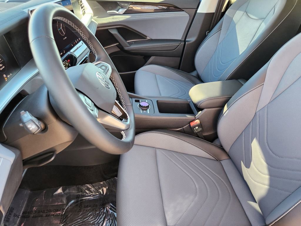 New 2026 Volkswagen Tiguan SE image 6