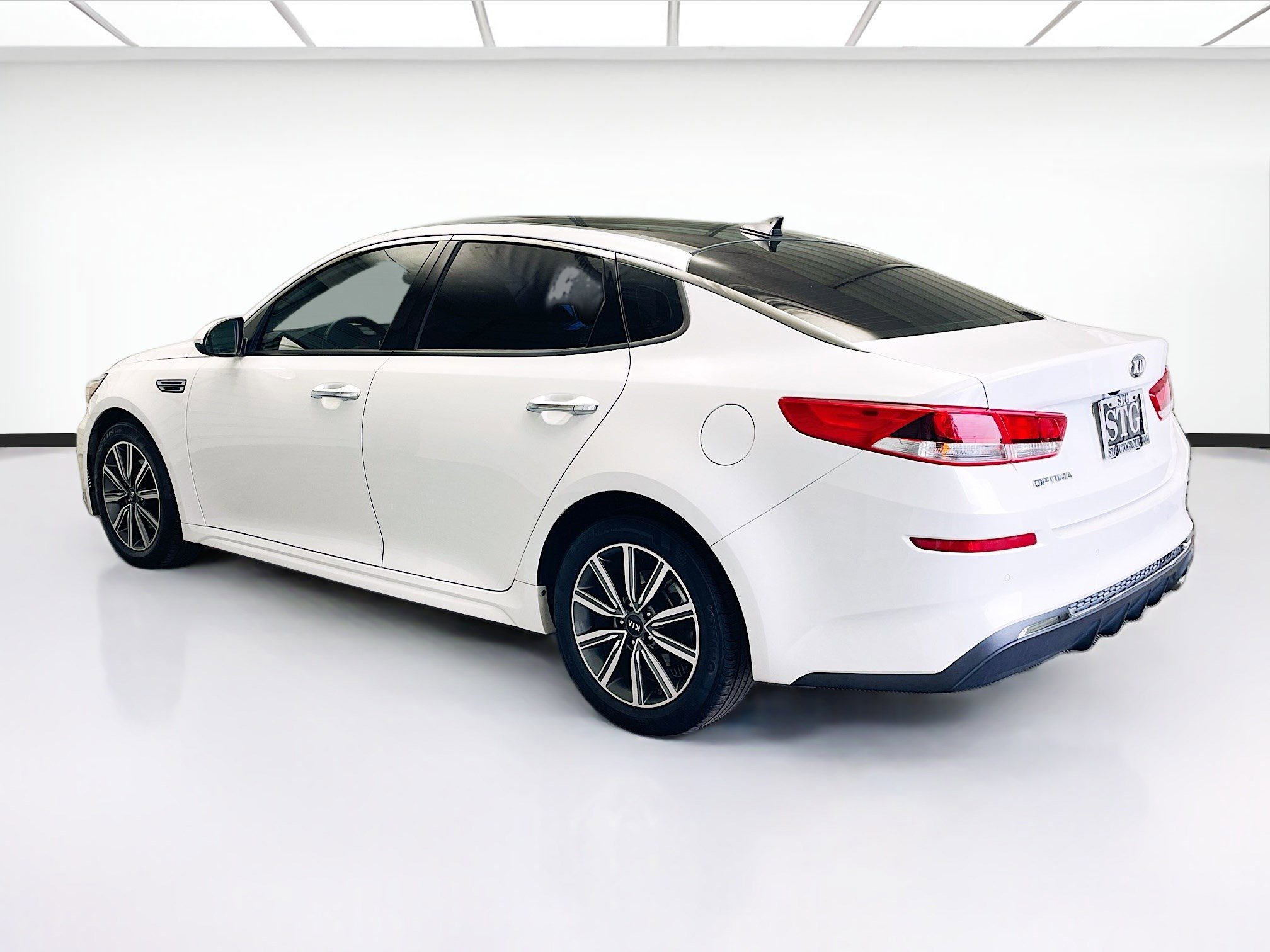 Used 2019 Kia Optima LX w/ LX Premium Package image 6