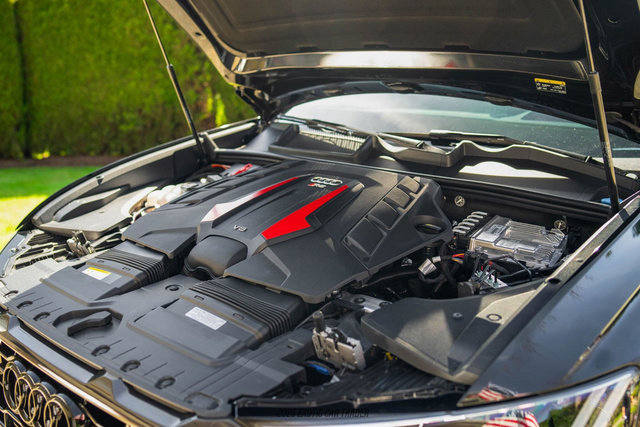 Used 2023 Audi RS Q8 AWD/4WD image 16