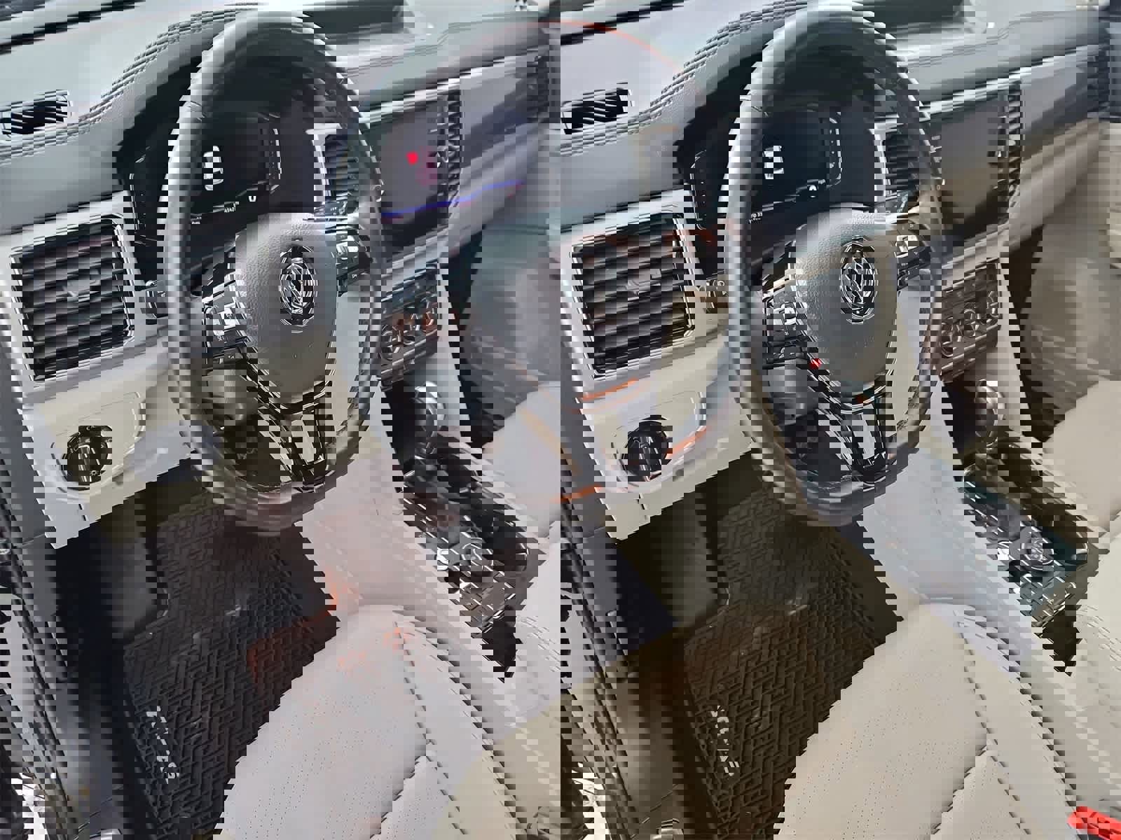 Used 2019 Volkswagen Atlas SEL image 2