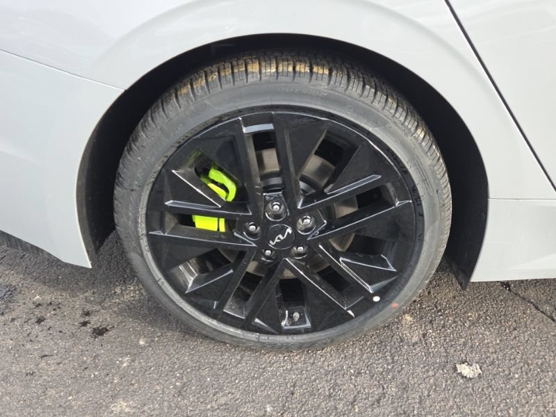 New 2026 Kia K5 GT w/ GT1 Package FWD image 9