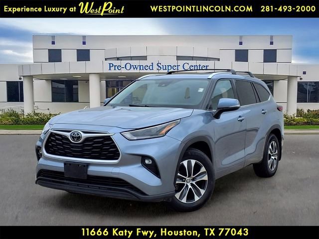 Used 2021 Toyota Highlander XLE