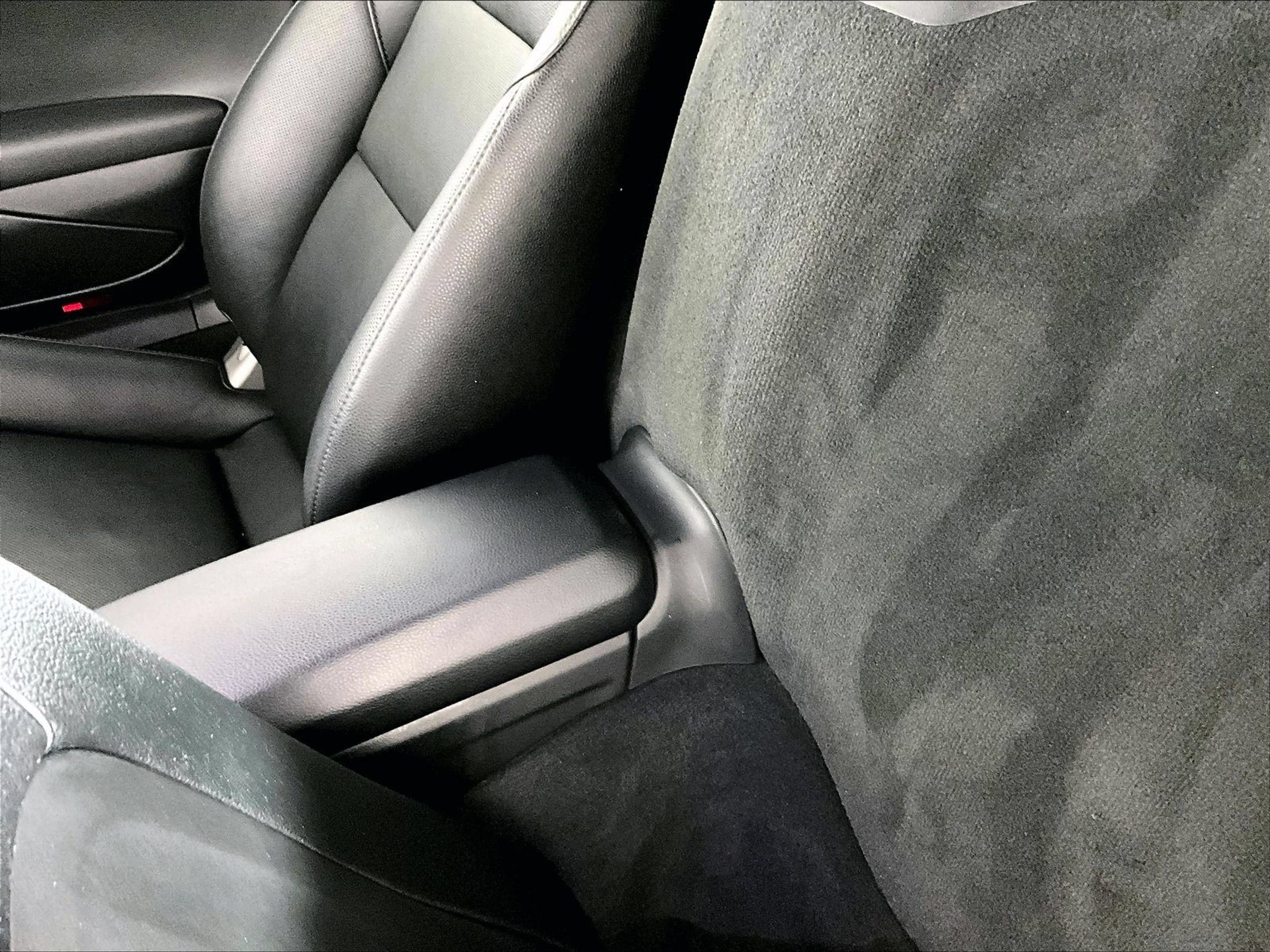 Certified 2018 Porsche 718 Cayman RWD image 21