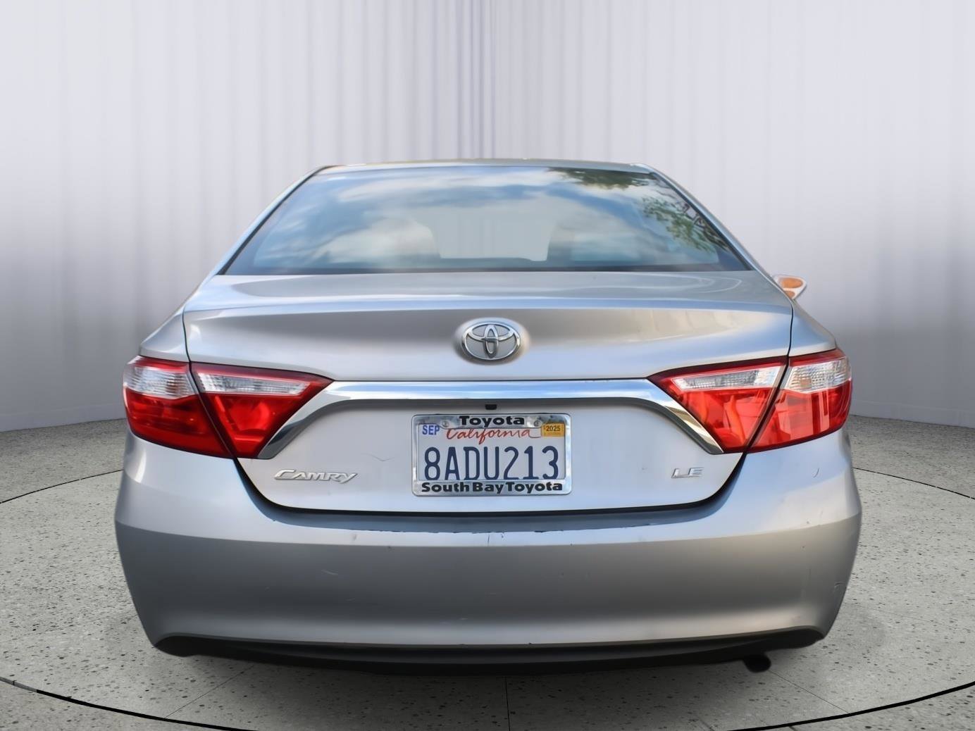 Used 2017 Toyota Camry LE image 6