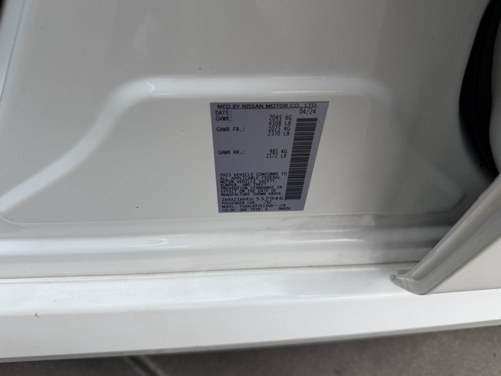 Used 2025 Nissan Leaf S FWD image 39