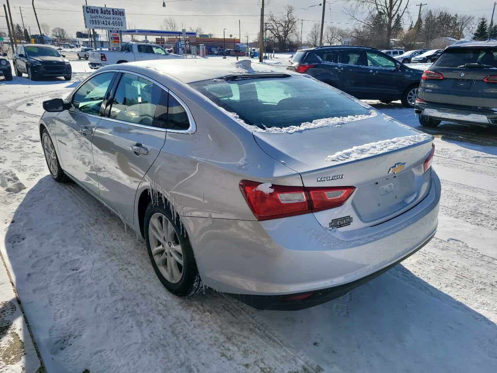 Used 2018 Chevrolet Malibu LT image 9