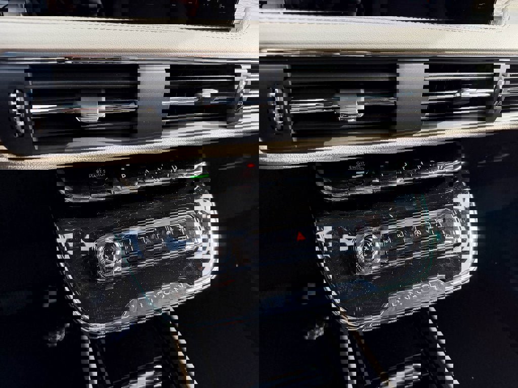 New 2026 Lincoln Corsair Premiere image 27