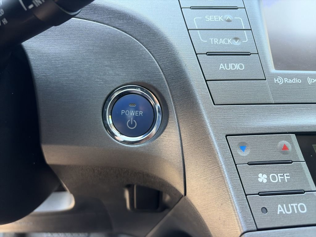 Used 2015 Toyota Prius Four FWD image 27