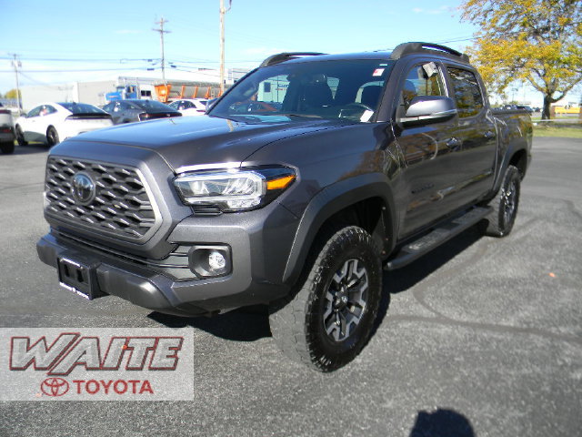 Certified 2023 Toyota Tacoma TRD Off-Road AWD/4WD image 7