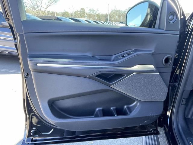 New 2026 Lincoln Navigator L Reserve w/ Jet Appearance Package image 11