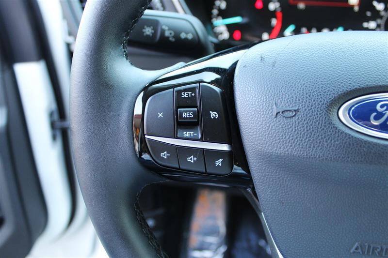 Used 2022 Ford Escape SEL FWD image 15