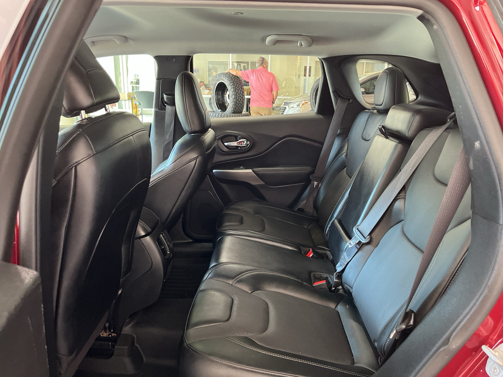 Used 2022 Jeep Cherokee Latitude Lux FWD image 15