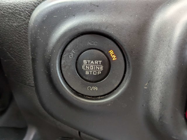 Used 2021 Jeep Wrangler Rubicon AWD/4WD image 32