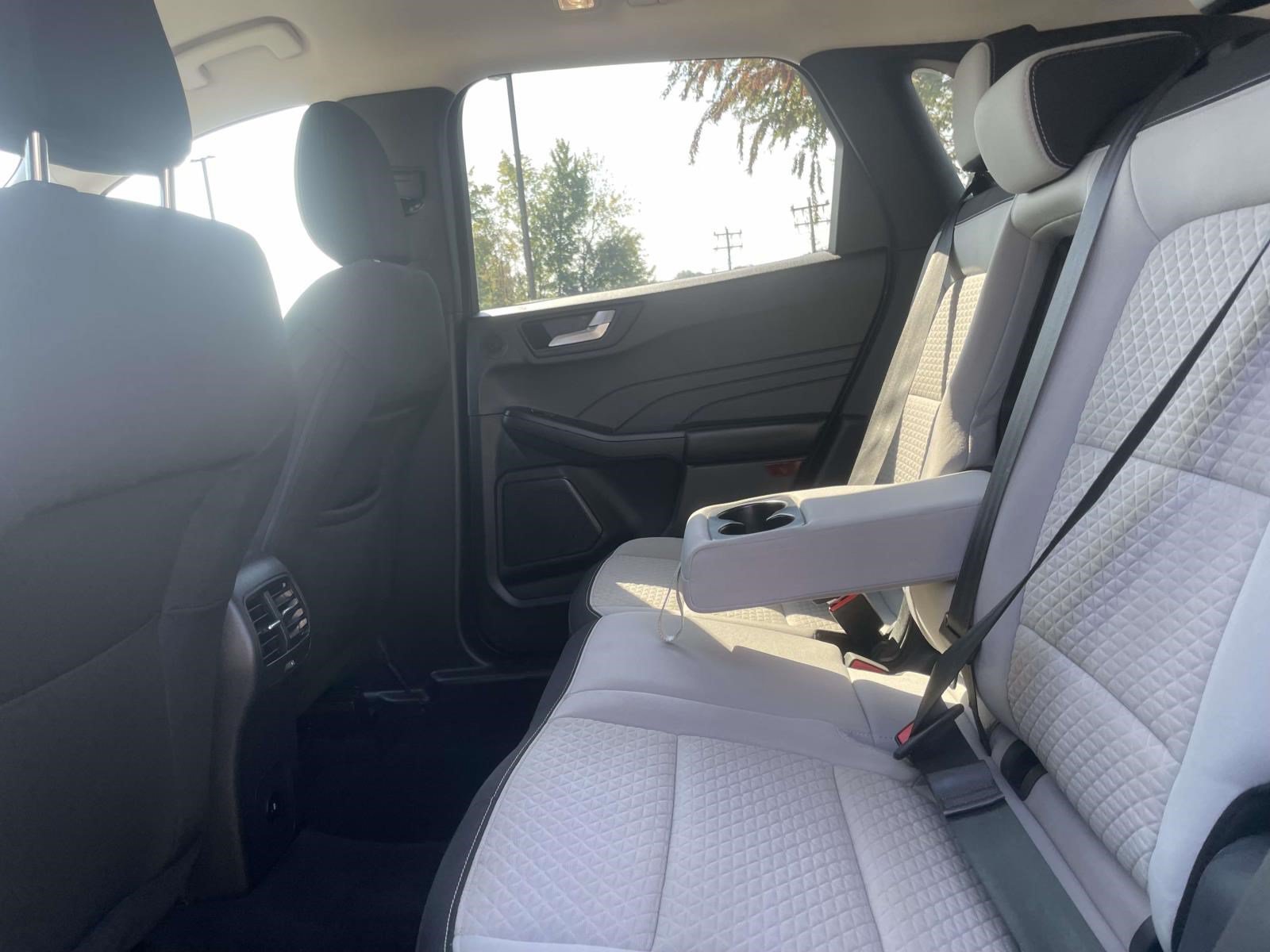 Used 2023 Ford Escape Active w/ Tech Pack #2 FWD image 11