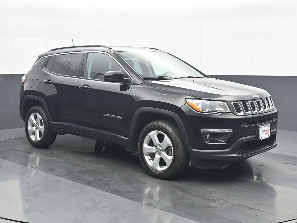 Used 2019 Jeep Compass Latitude AWD/4WD image 9