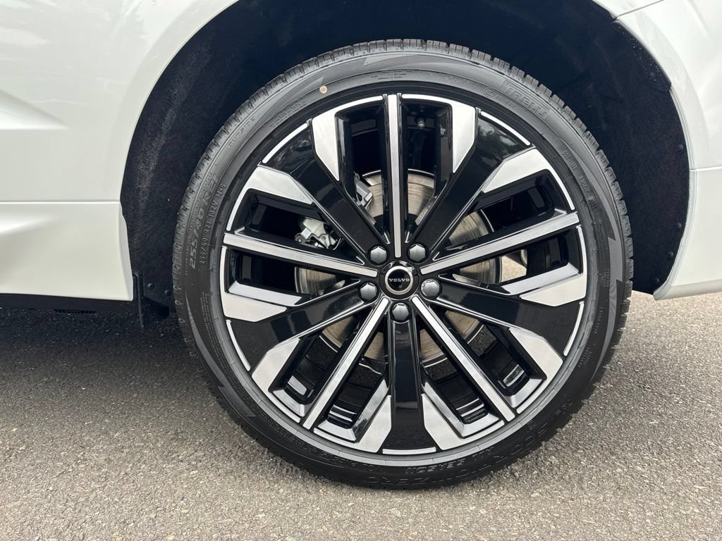 New 2026 Volvo XC60 T8 Ultra w/ Protection Package Premier AWD/4WD image 28