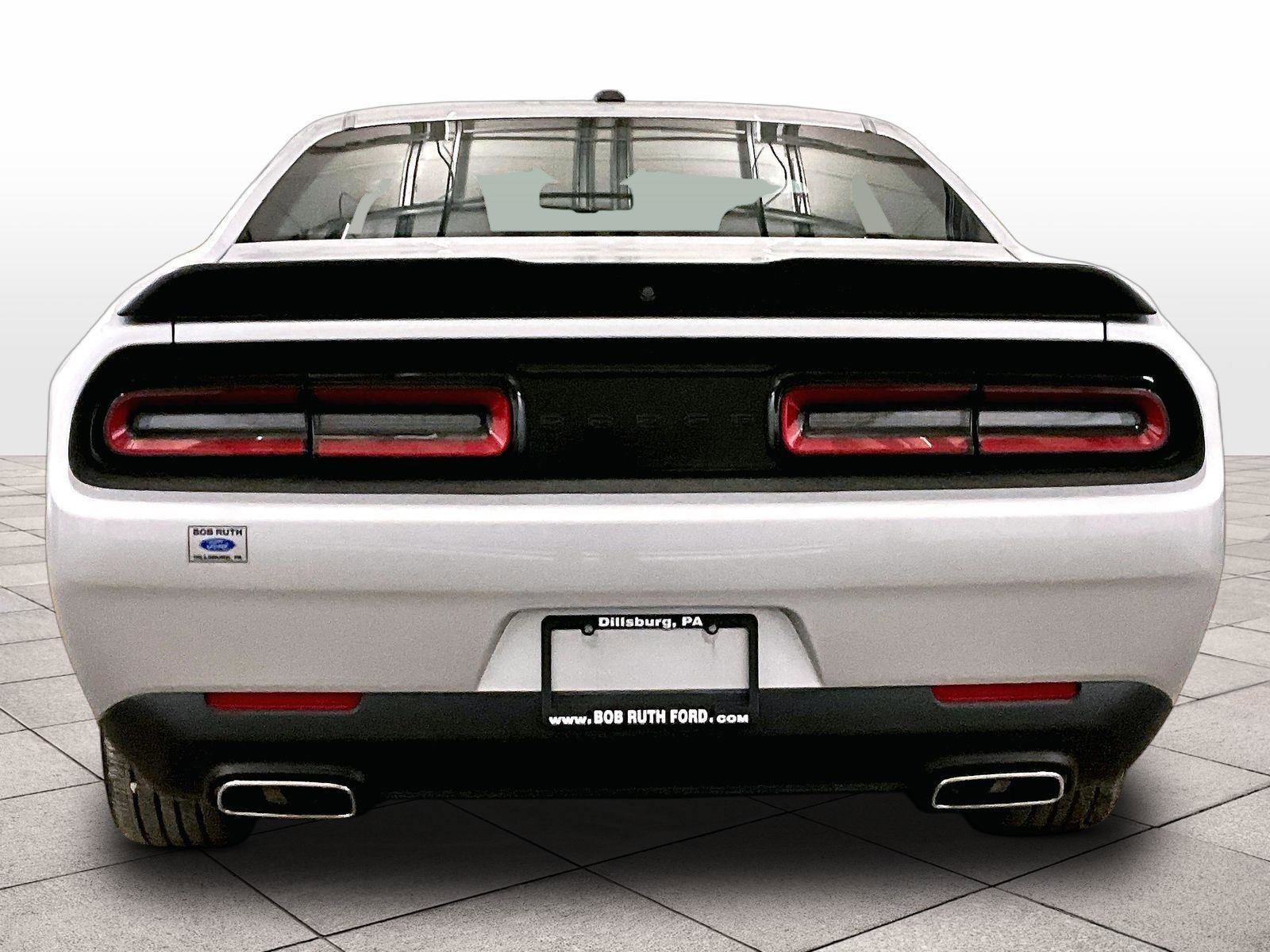 Used 2022 Dodge Challenger SXT w/ Blacktop Package image 4