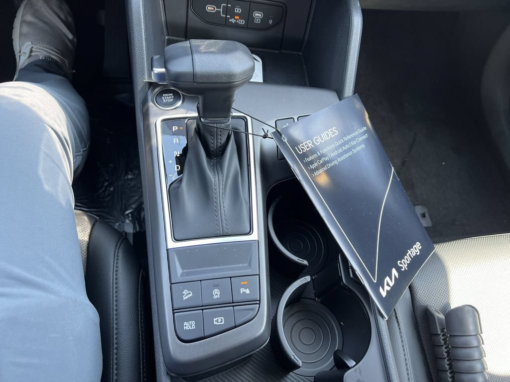 New 2026 Kia Sportage EX FWD image 19