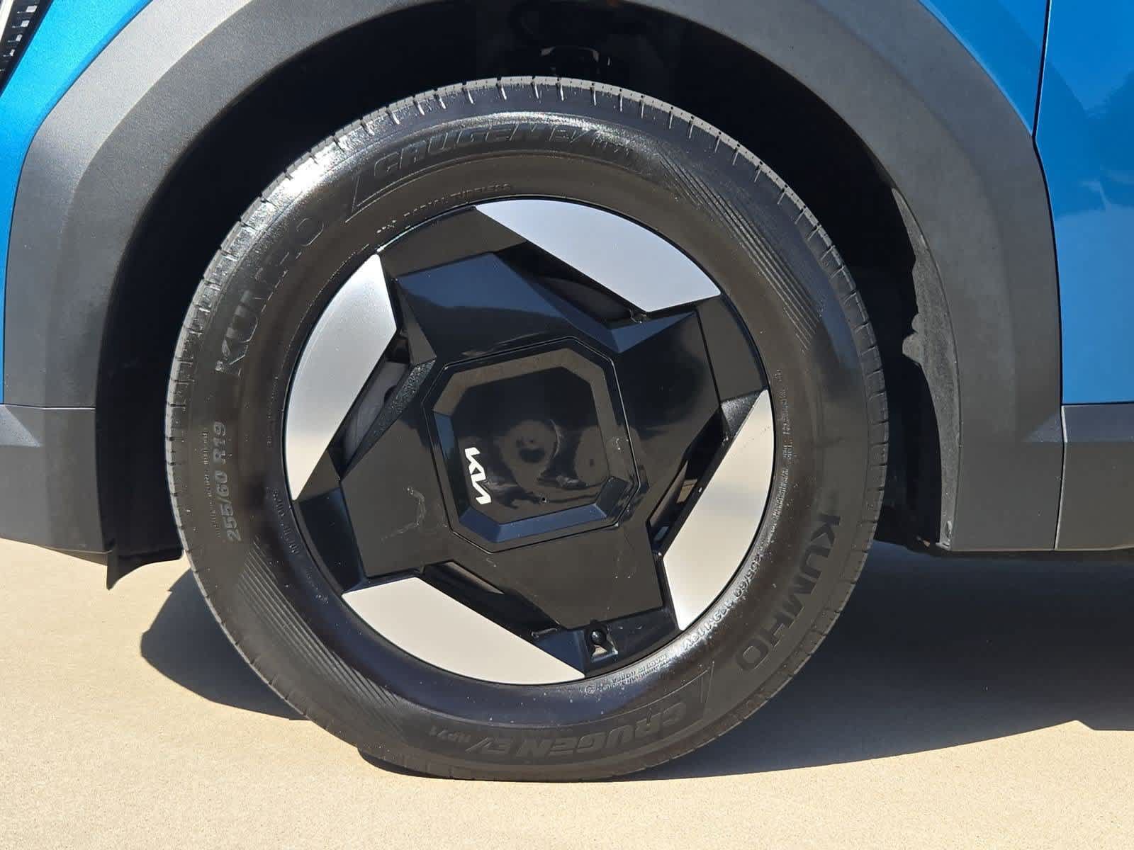 Certified 2024 Kia EV9 Wind AWD/4WD image 12