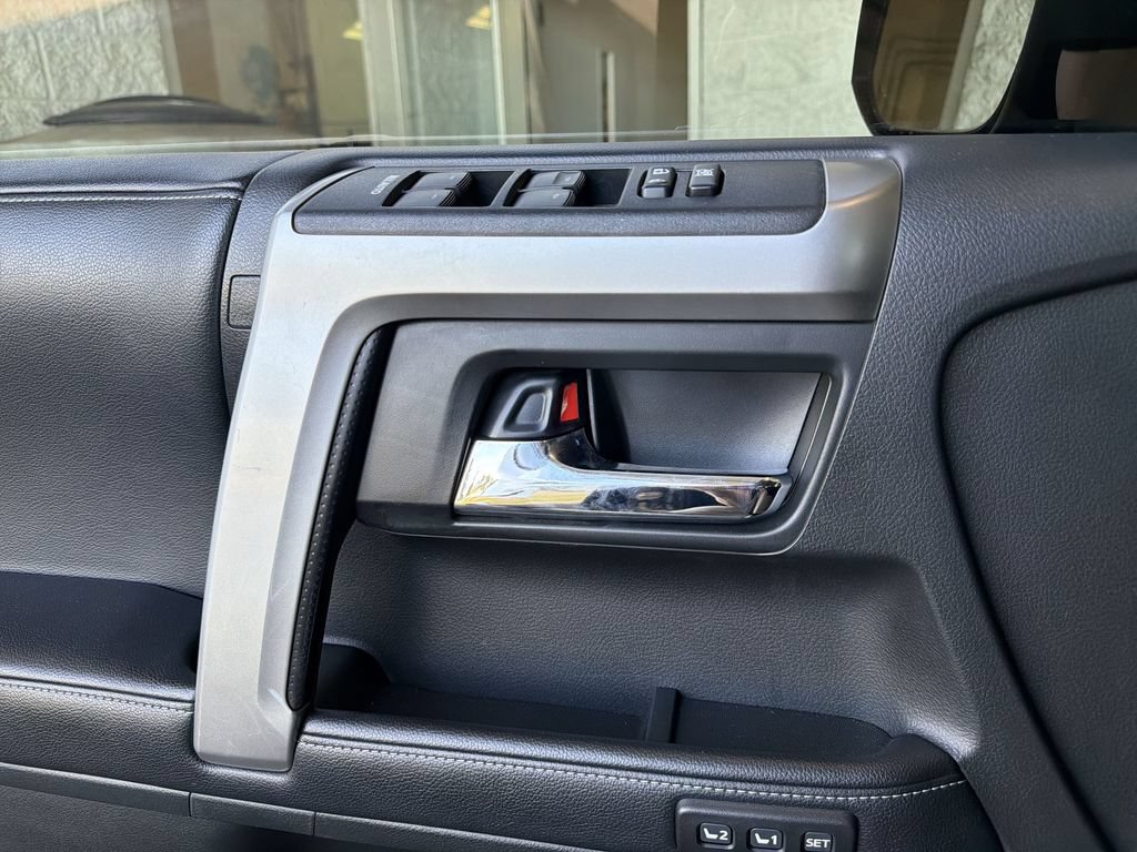 Used 2019 Toyota 4Runner Limited AWD/4WD image 25