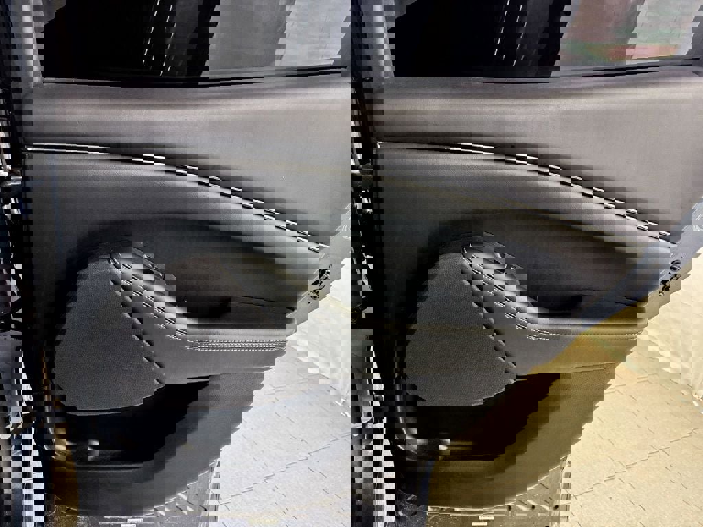 Used 2021 Ford Mustang Mach-E Select w/ Comfort/Appearance Package image 16