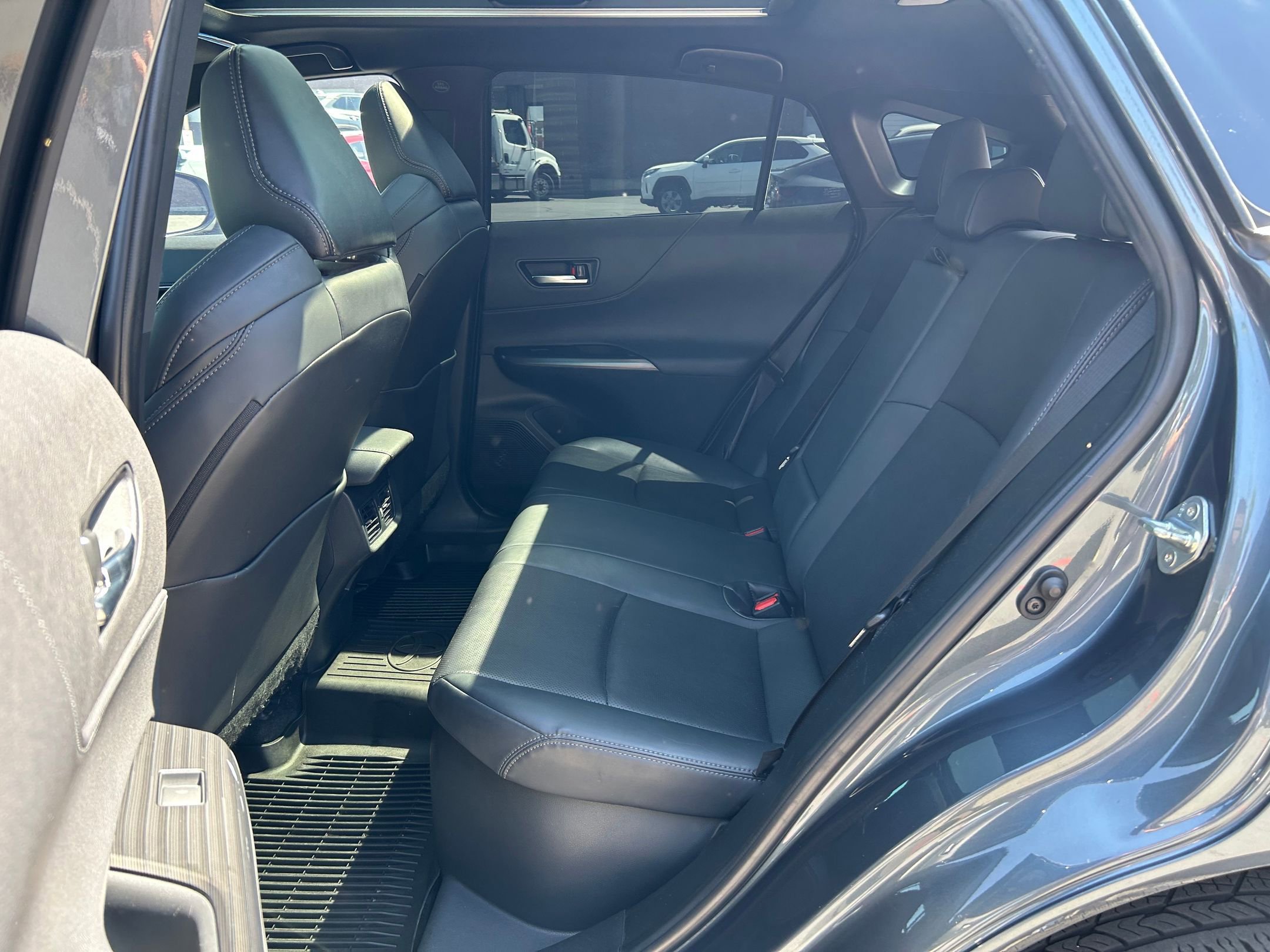 Used 2024 Toyota Venza Limited AWD/4WD image 23